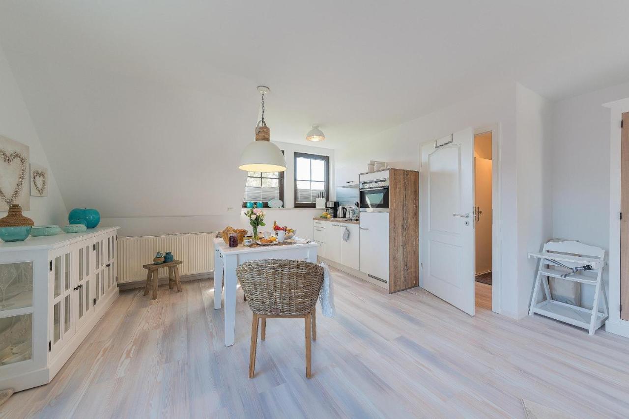 Haus Am Strand Ferienwohnung Haus Am Strand 5 Zingst Eksteriør bilde